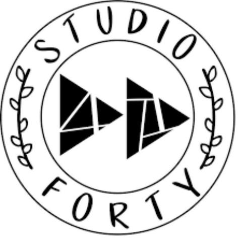 Studio Forty Super