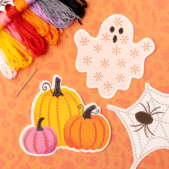 Kit de Bordado Tricks and Treats