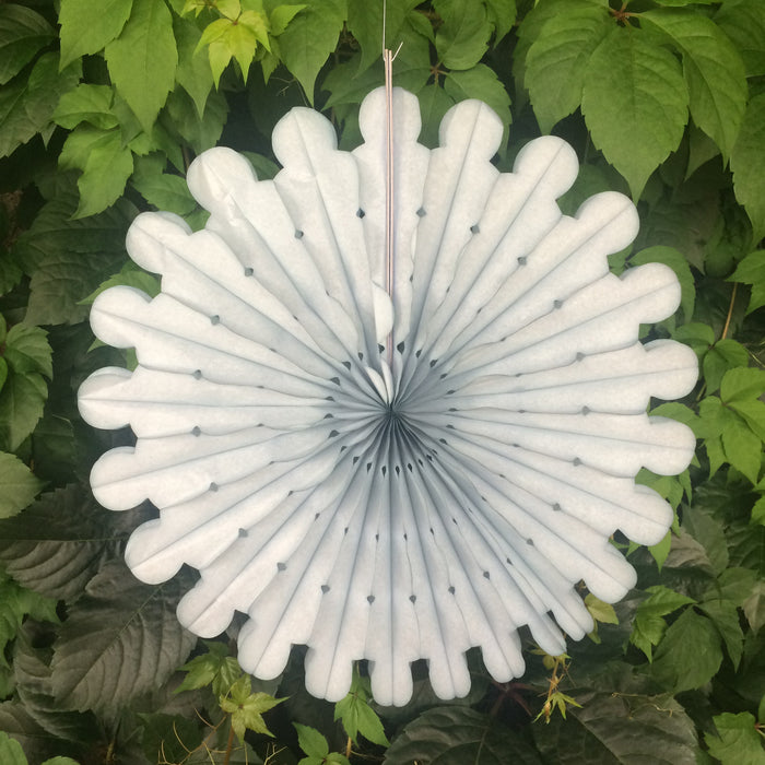 Silver 15,7'' paper fan